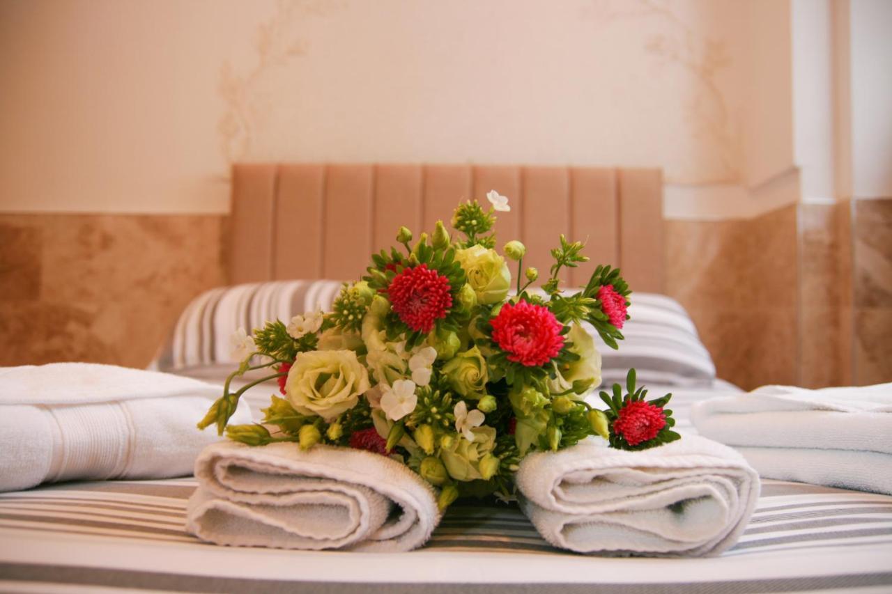 Millenium Aparthotel London Bagian luar foto